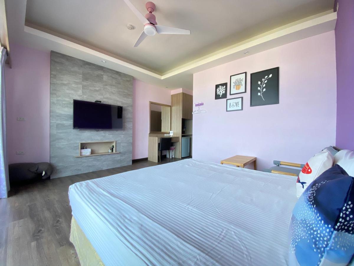 I Wow Bed & Breakfast Xiaoliuqiu Exterior photo