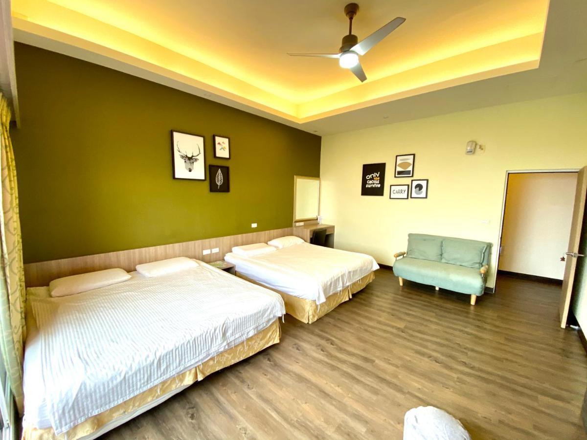 I Wow Bed & Breakfast Xiaoliuqiu Exterior photo